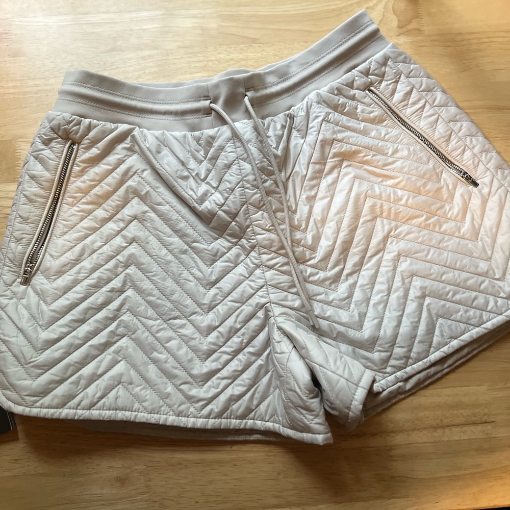 Athleta Apres Quilted Ski Shorts